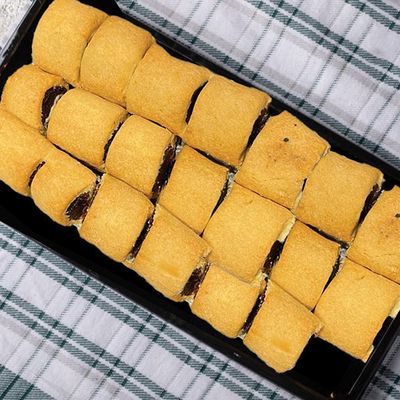 Maamoul with Date Paste