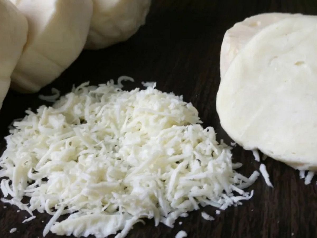 Extra mozzarella