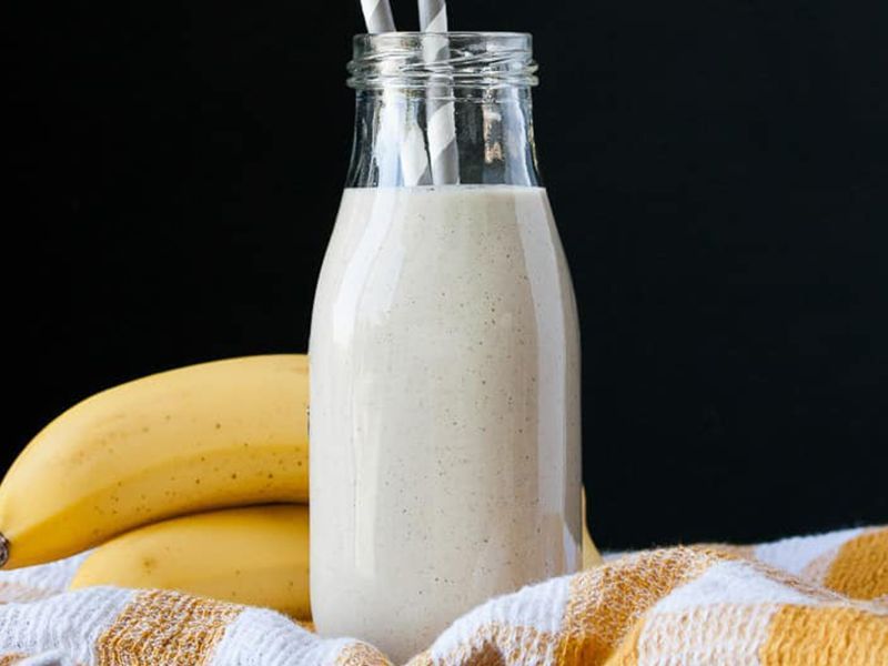 Fresh Banana With Milk Juice