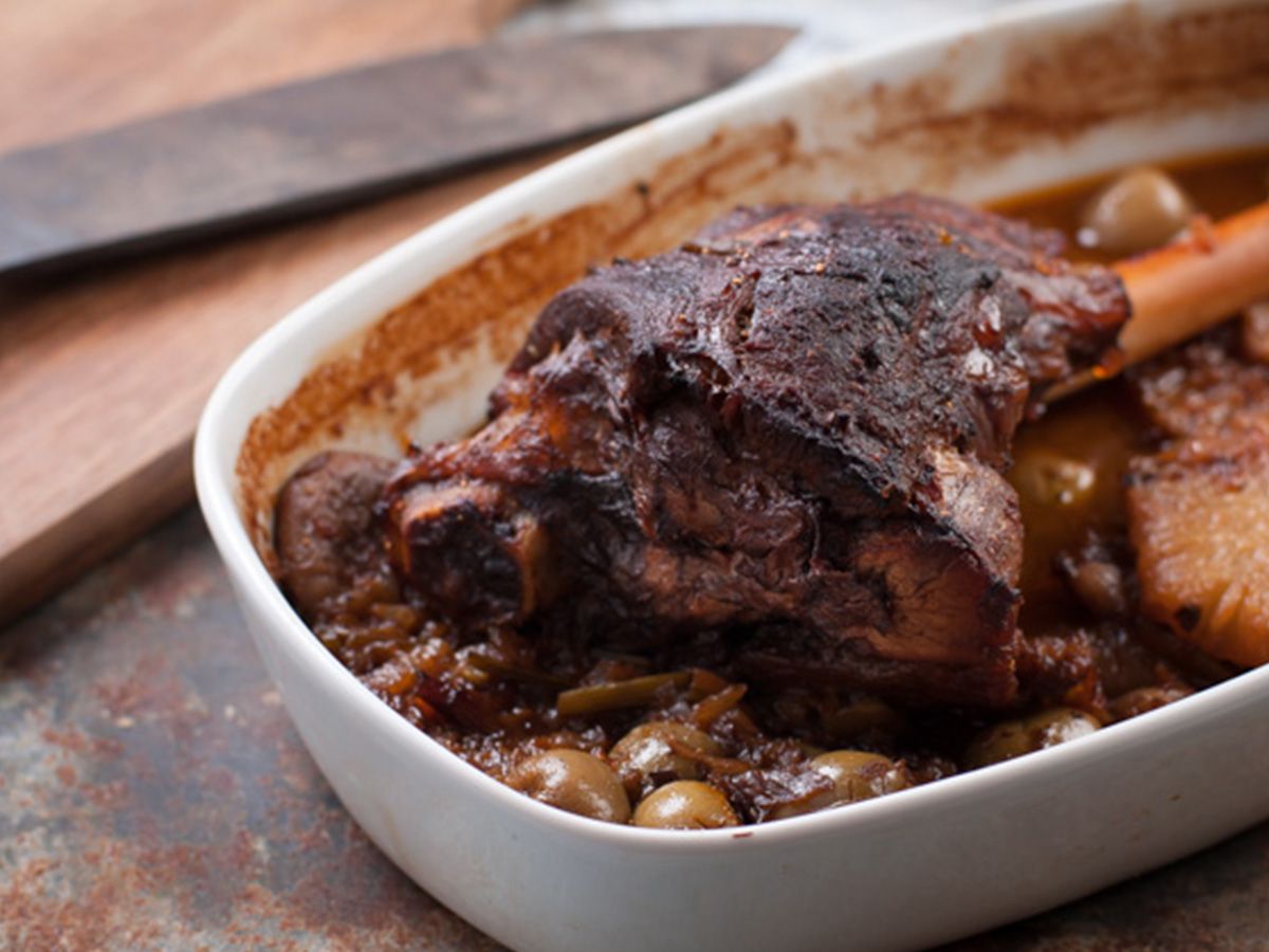 mutton shank with mebakbaka pasta