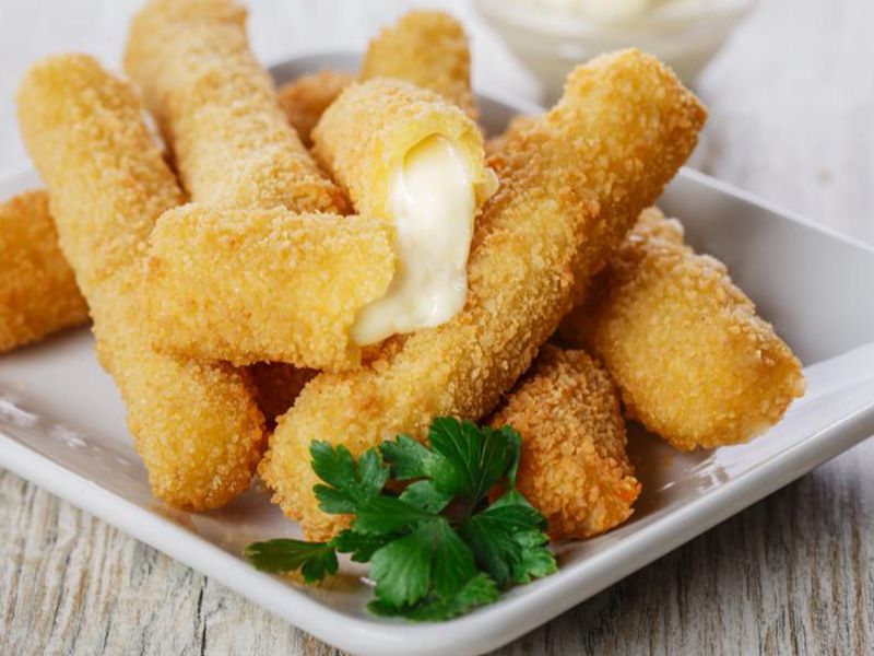 Fried Mozzarella Sticks