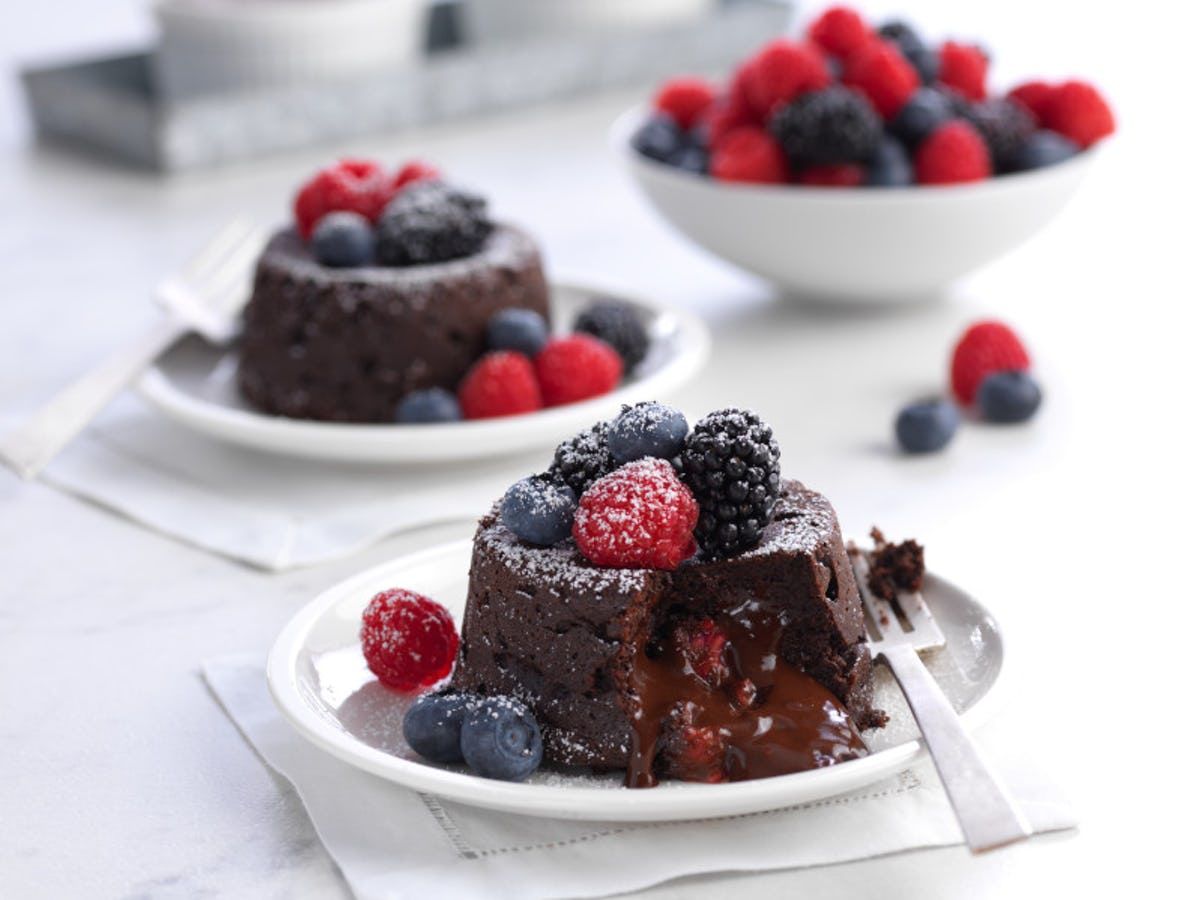 Berry Molten Cake