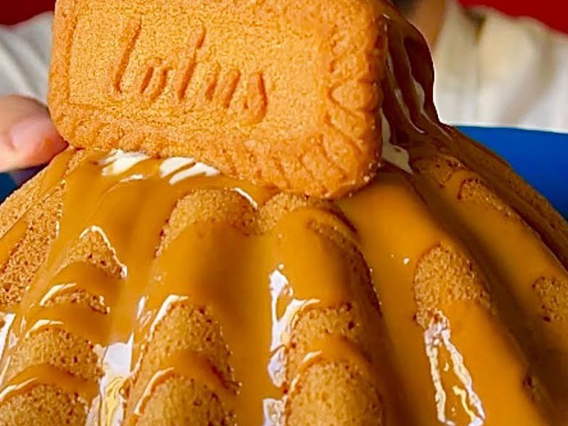 Lotus Molten Cake