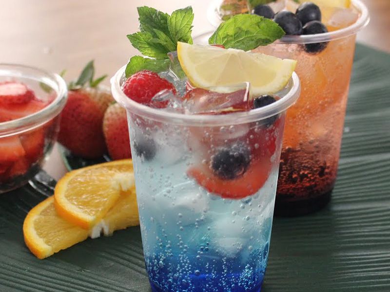 7 Up Berry Mojito