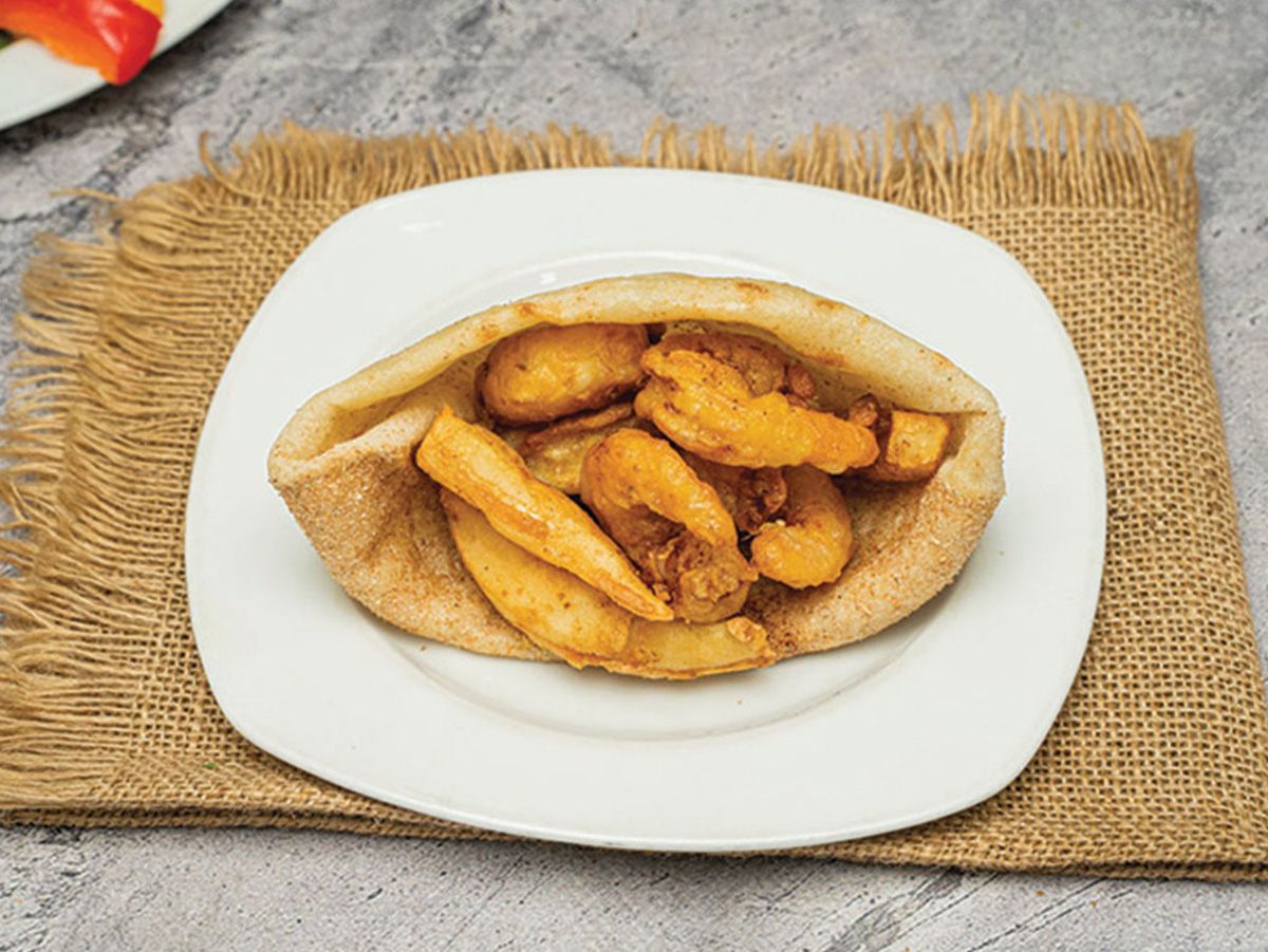 mix seafood baladi sandwich