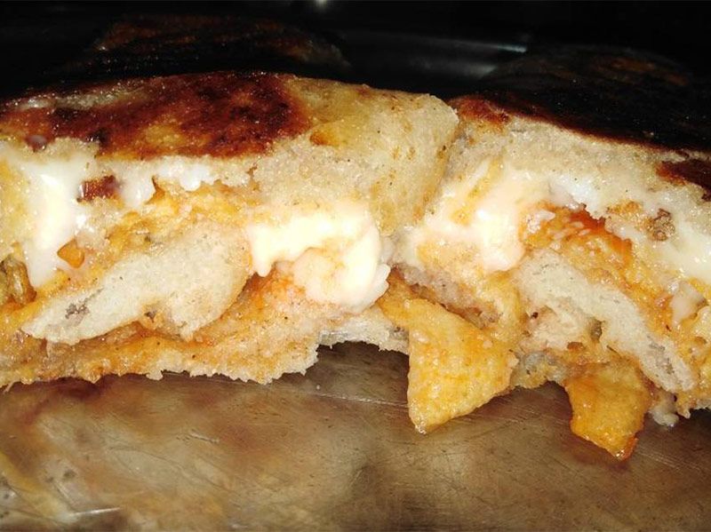 Munther Al Mazaki Sandwich