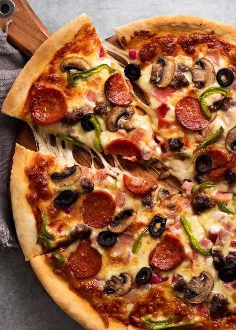 Mixaty Meat Pizza