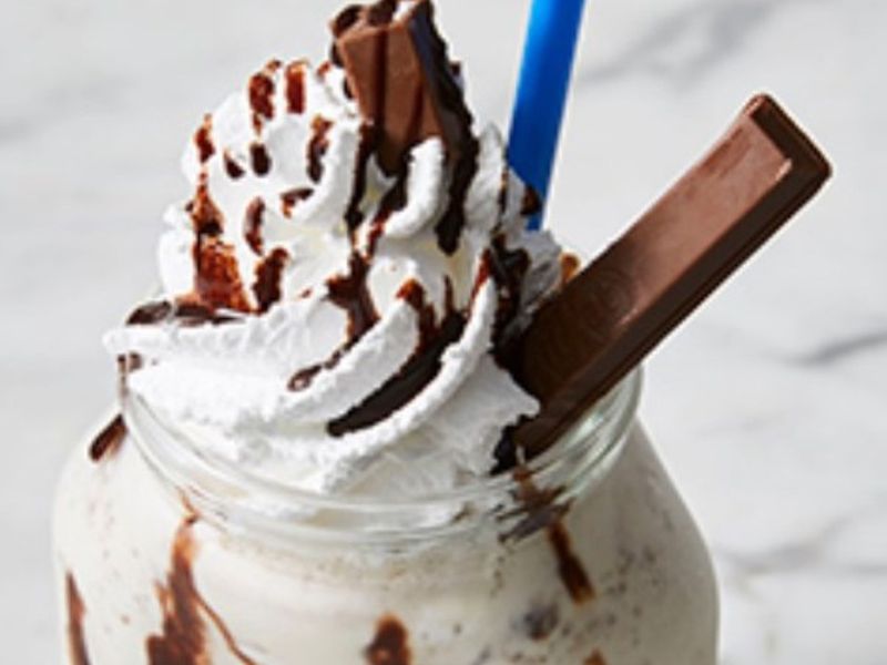 Twix Chocolate Milkshake