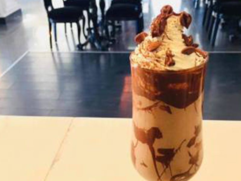 Raffaello Chocolate Milkshake