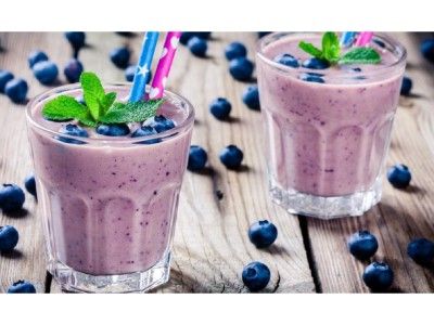 Yogurt With Berry Milkshake