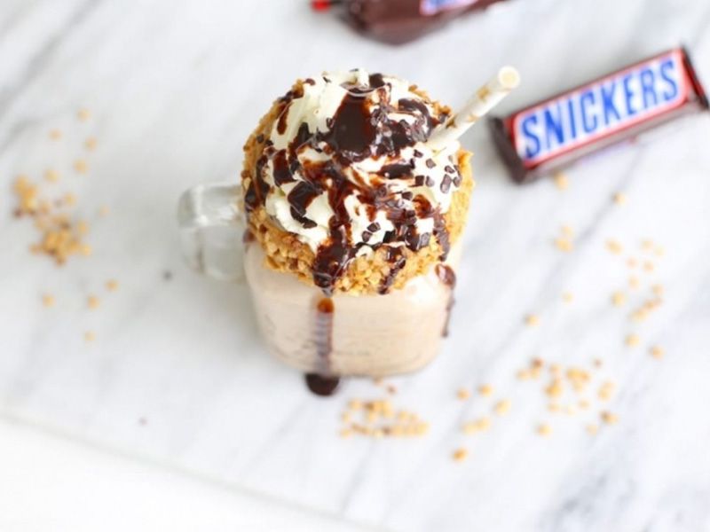Snickers Milkshake