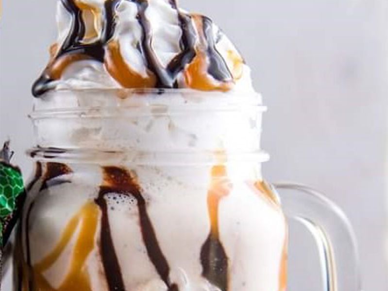 Snickers Chocolate Milkshake