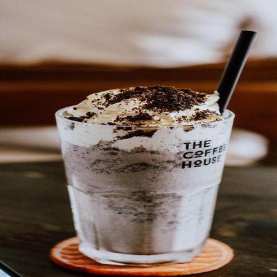 Flutes Milk Shake