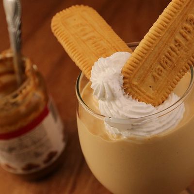 Lotus milkshake
