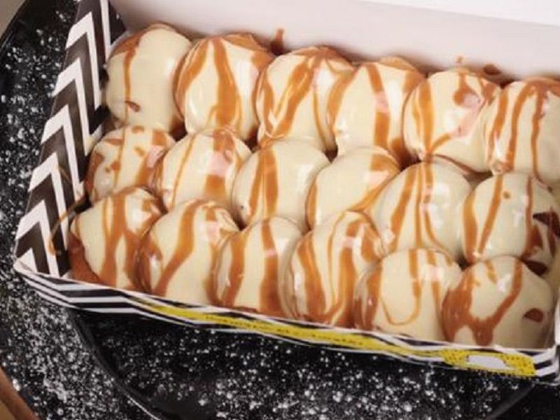 Mini Pancake With White Chocolate