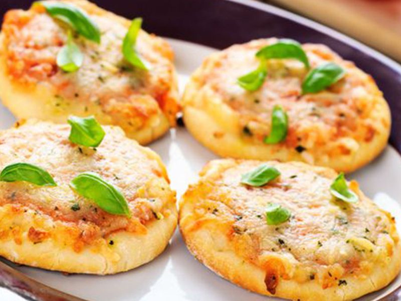 Roumi Cheese Mini Pizza