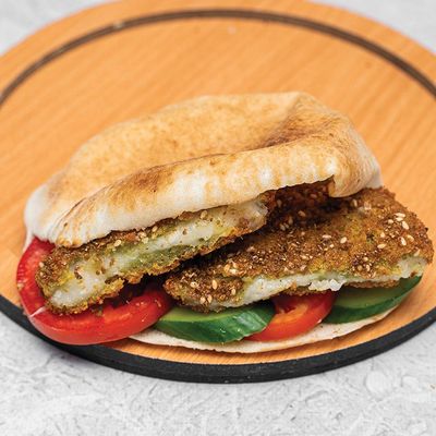 ساندويتش طعمية بجبنة نستو