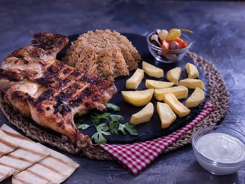 Half Grilled Chicken With Kabsa Meal