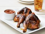 Tandoori Chicken With Hot Tandoori Sauce