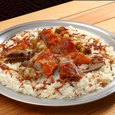 Mandi Meat Nafar (Rice with Spicy Tomato Sauce)
