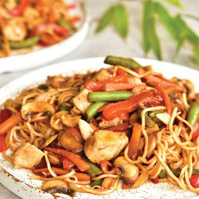 Sweet spicy chicken noodles