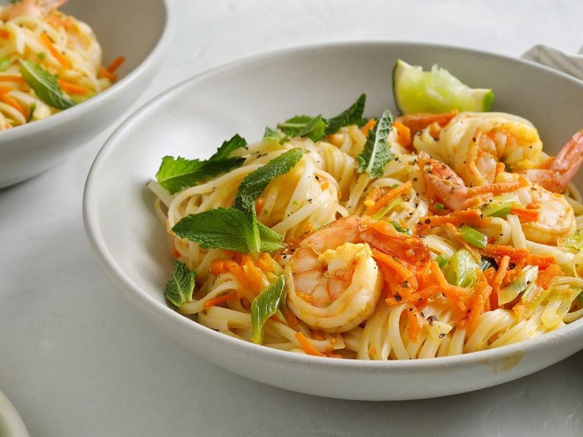 Shrimp noodles