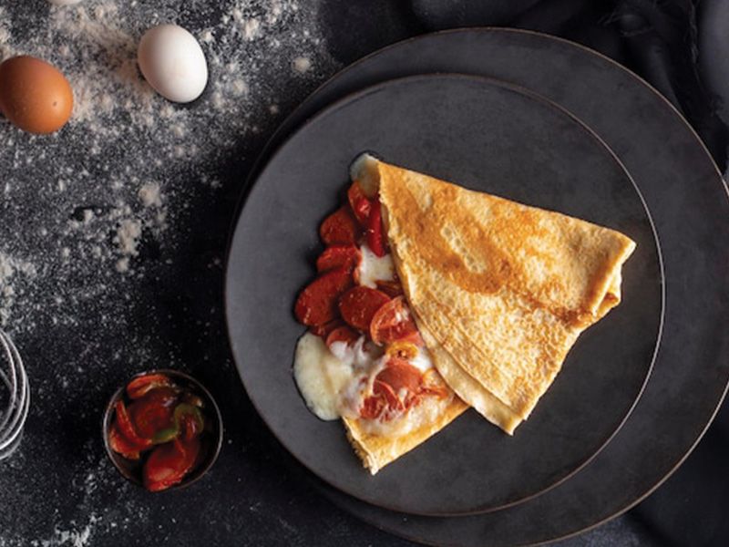 Hot dog crepe