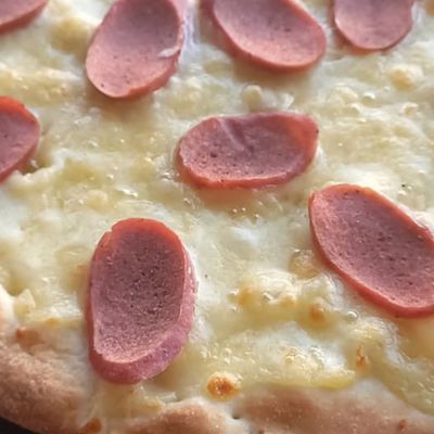 Hot dog with cheese Manoucheh