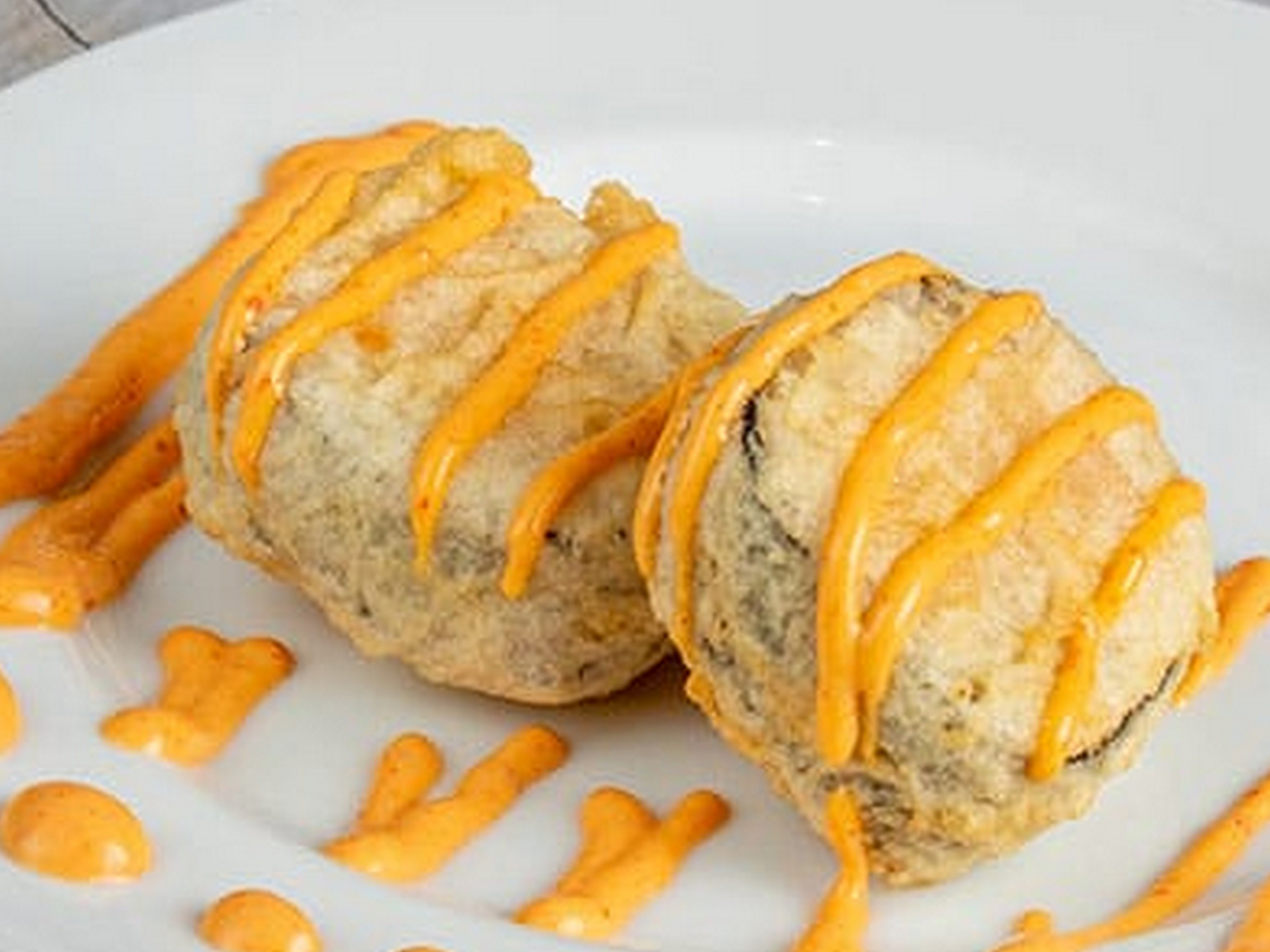 Fried hot lemon maki roll