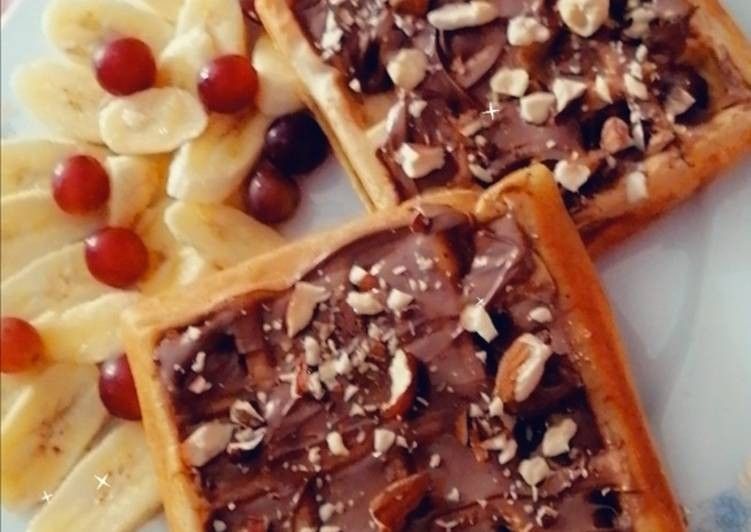 Nutella Waffle With Nuts