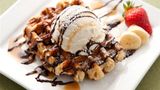 Sauce With Ice Cream Waffle