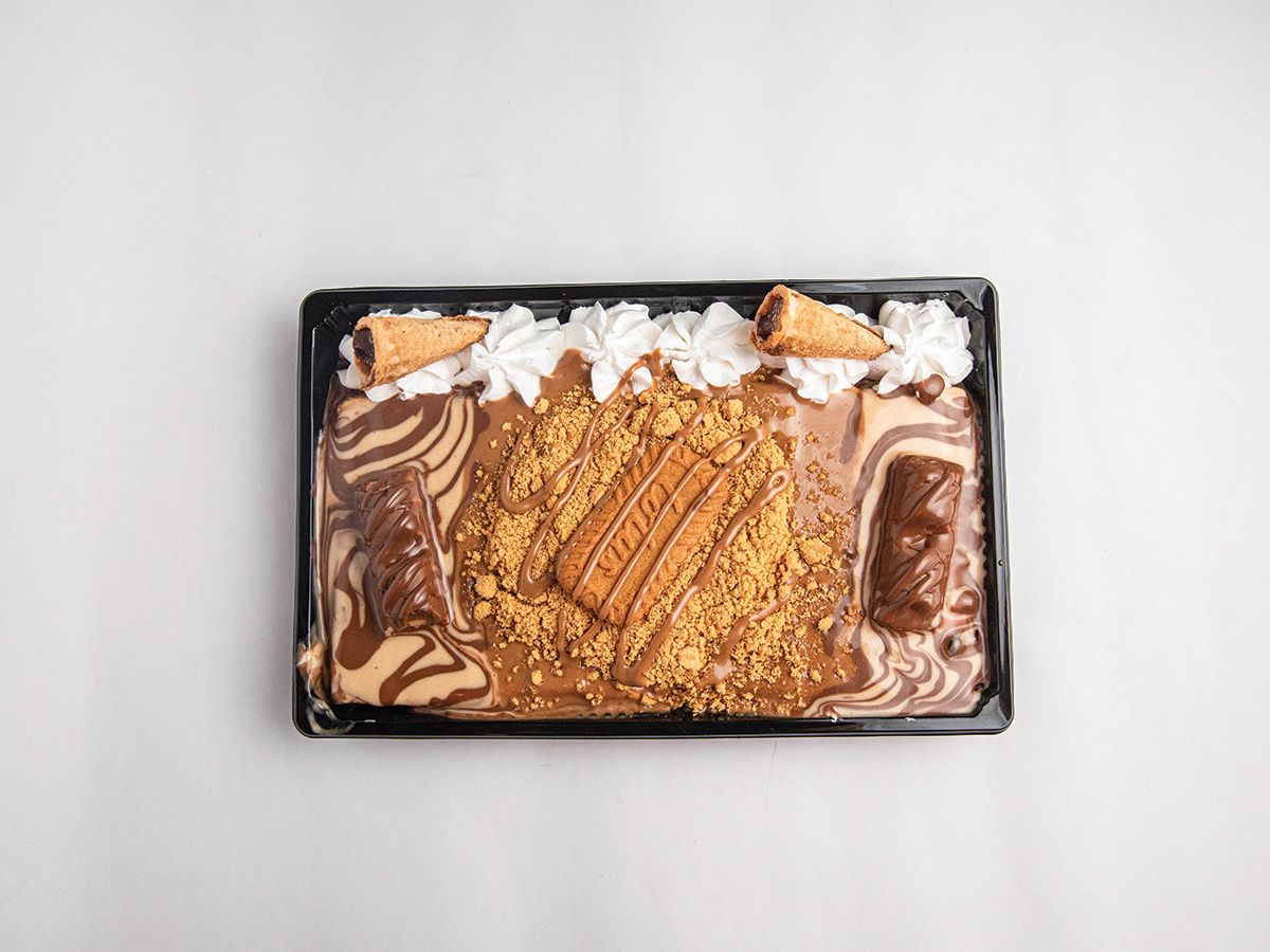 Lotus Waffle & Kinder Bueno Galaxy