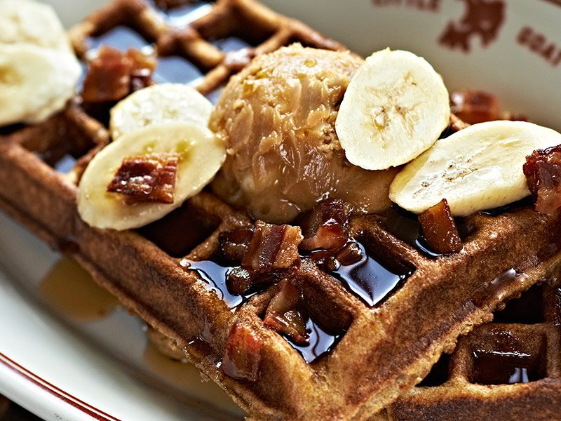 Nutella Chocolate And Banana Waffle