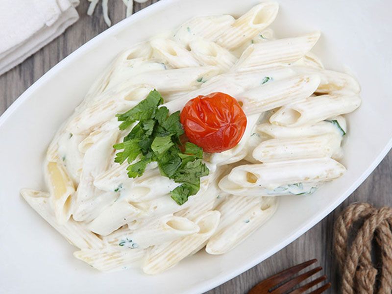 Pasta with White Sauce