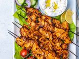 Charcoal Shish Tawook Meal 300