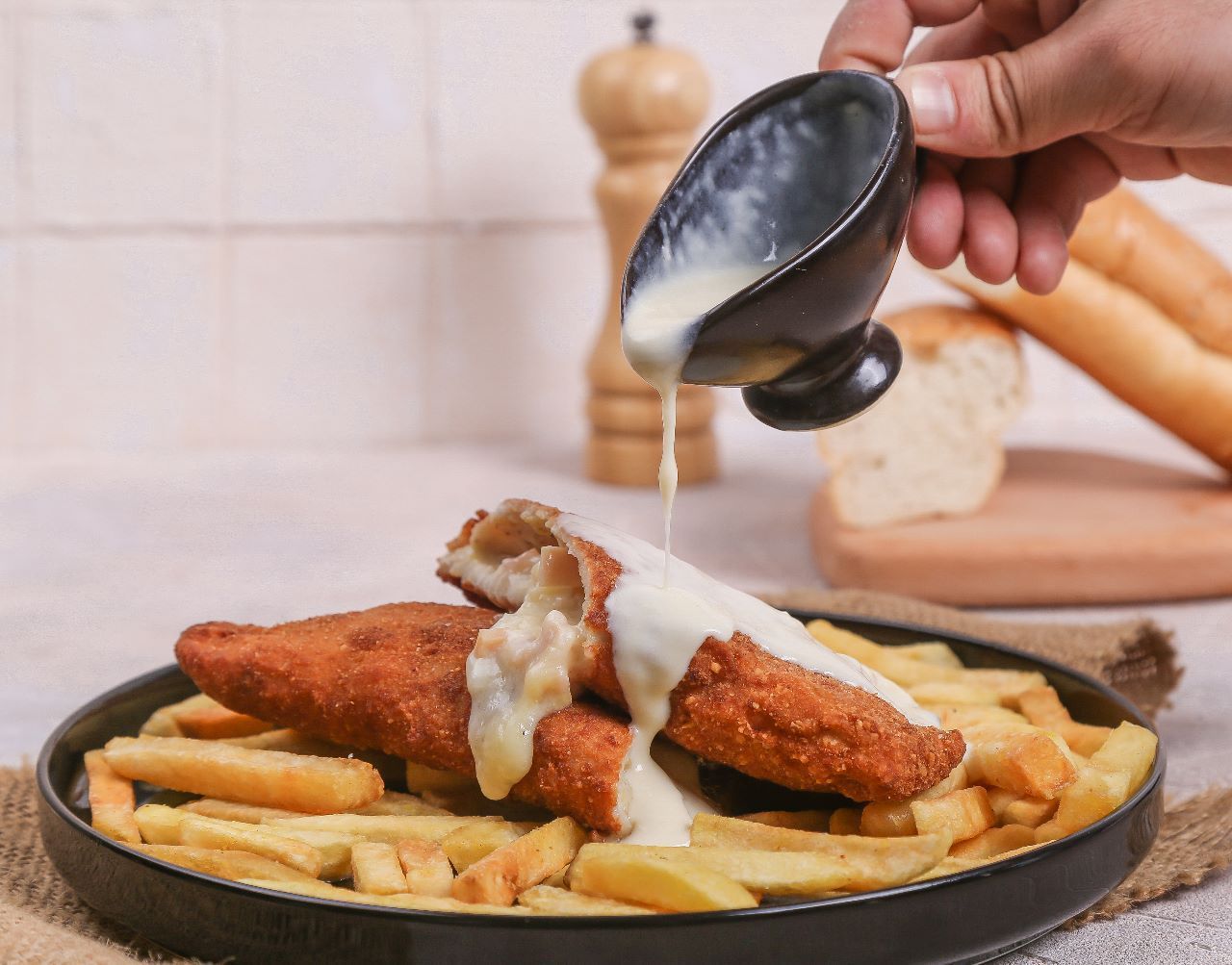 Cordon Bleu Meal With Sauce