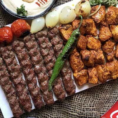 4 Pieces Shish Tawook And 4 Pieces Kofta Meal