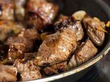 1/4 Meat With Onions And Cabbage