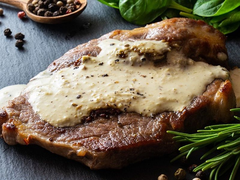 Roquefort sauce steak meal