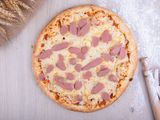 Hotdog pizza