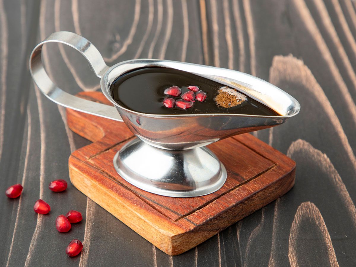 علبة دبس الرمان