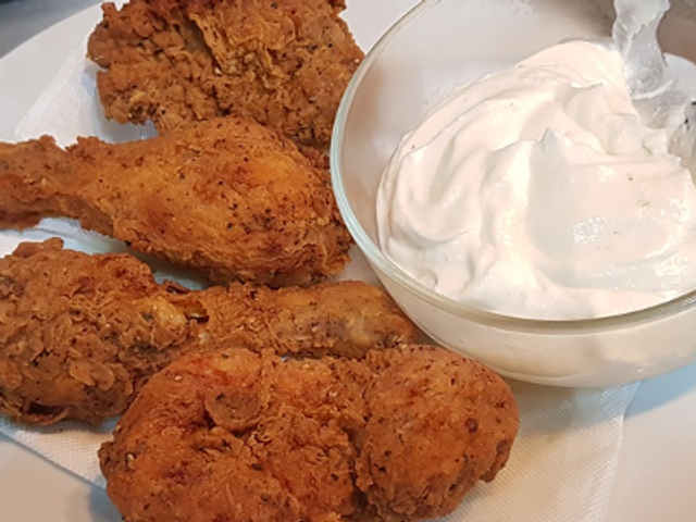 4 Crispy Chicken Pieces With Appetizers Meal Offer