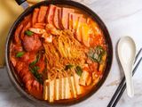 Cheese Pan With Hot Dog