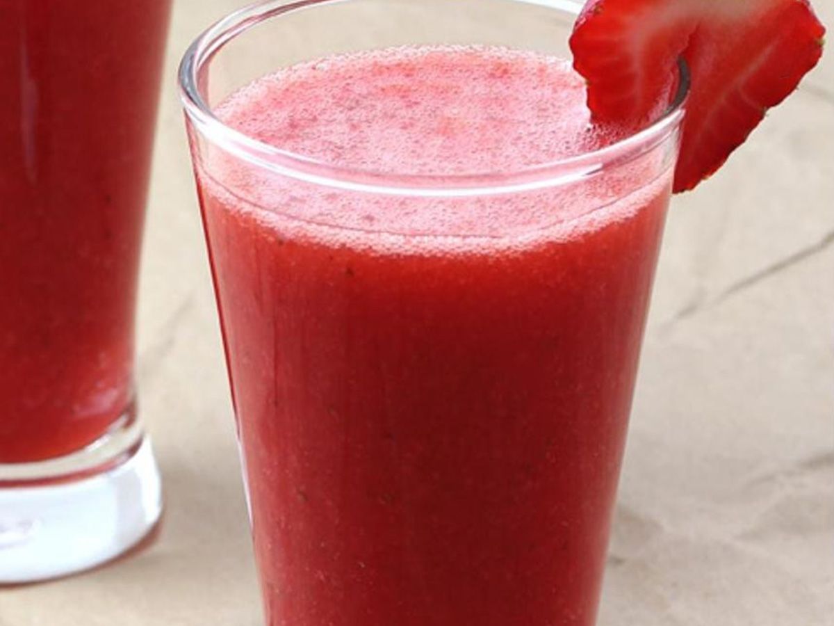 عصير فراولة طازج