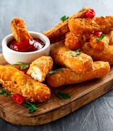 Fried halloumi cheese fingers
