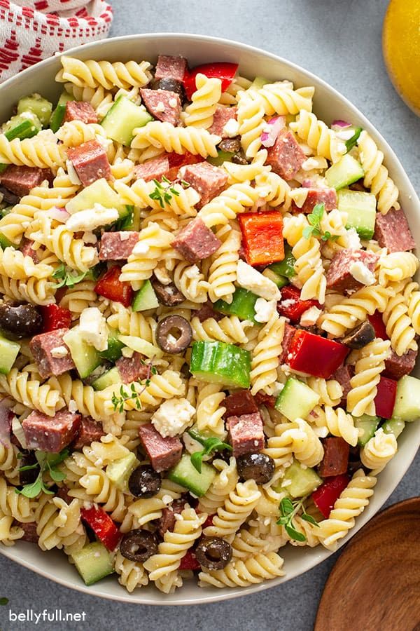 Medium mix chicken pasta