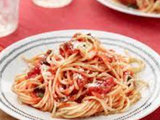 Spaghetti With Tomato Sauce Platter