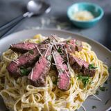 meat with onion pasta