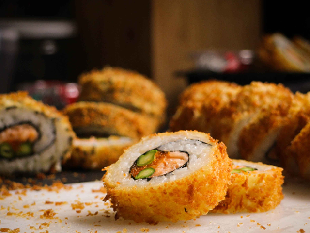 Crispy Shrimp Tempura Roll