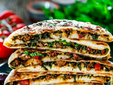 Oriental Sausage With Mix Cheese Hawawshi